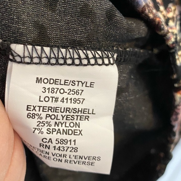 TRIBAL velvet long sleeved shirt top. Beautiful pattern, bell sleeves. US size M - Picture 6 of 7